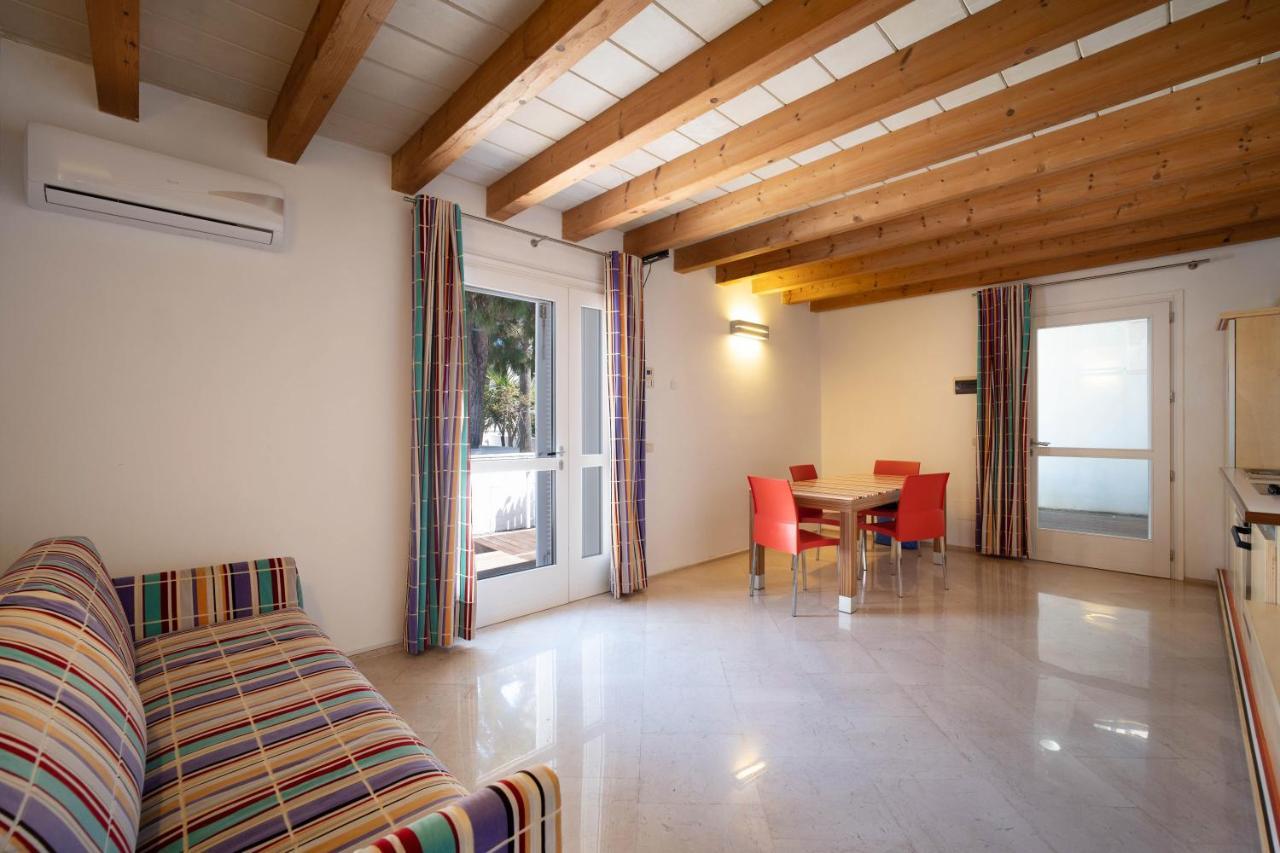 Wepuglia - Residence Calapaura ポリニャーノ・ア・マーレ エクステリア 写真